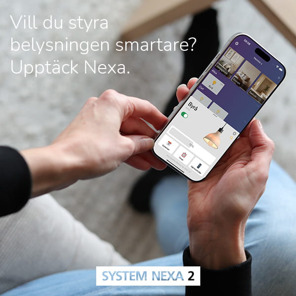 Bild på mobil som visar Nexas smarta hem app